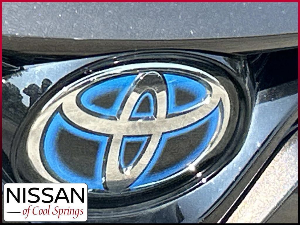 2018 Toyota Camry Hybrid XLE