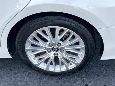 2018 Toyota Camry Hybrid XLE