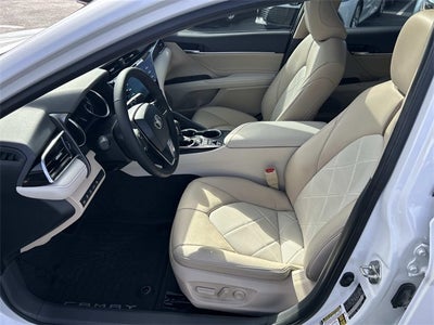 2018 Toyota Camry Hybrid XLE