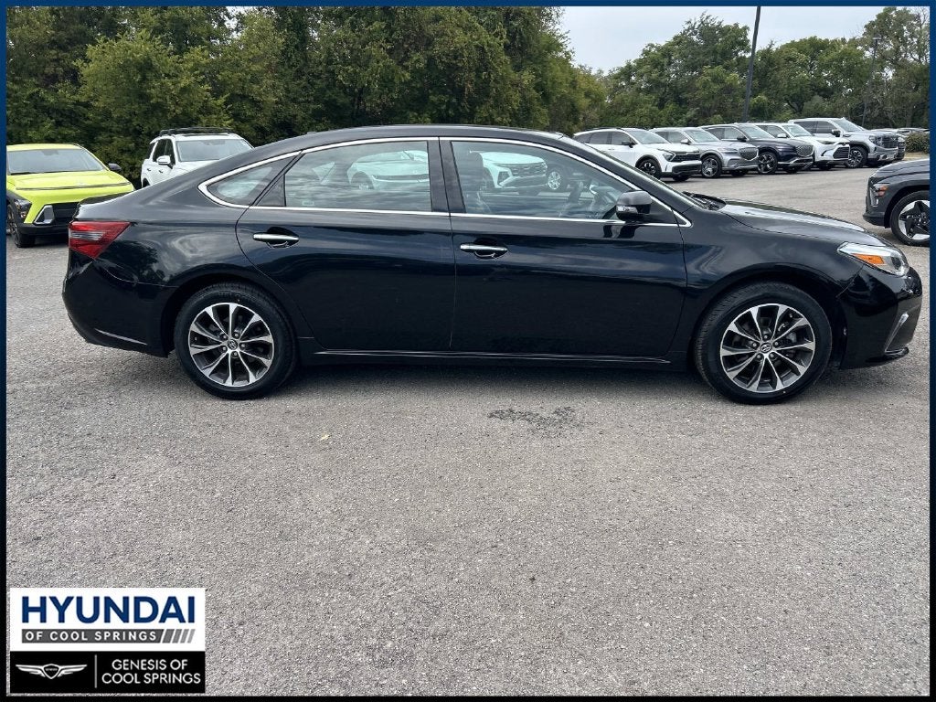 2018 Toyota Avalon XLE