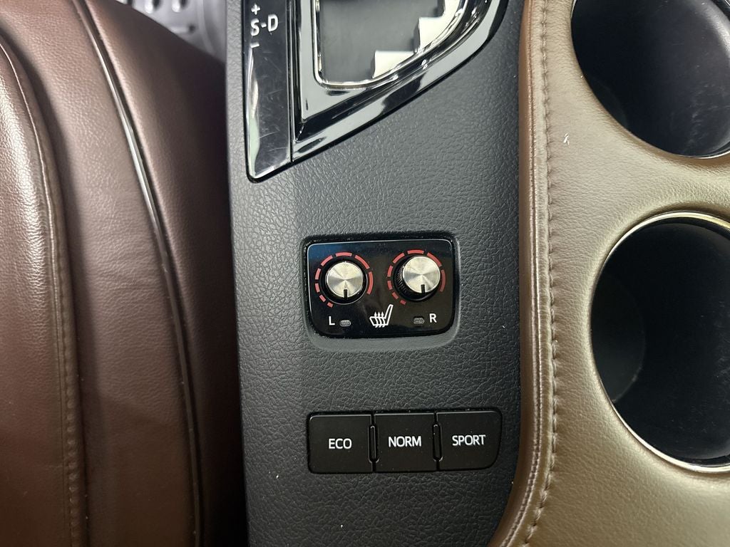 2017 Toyota Avalon XLE