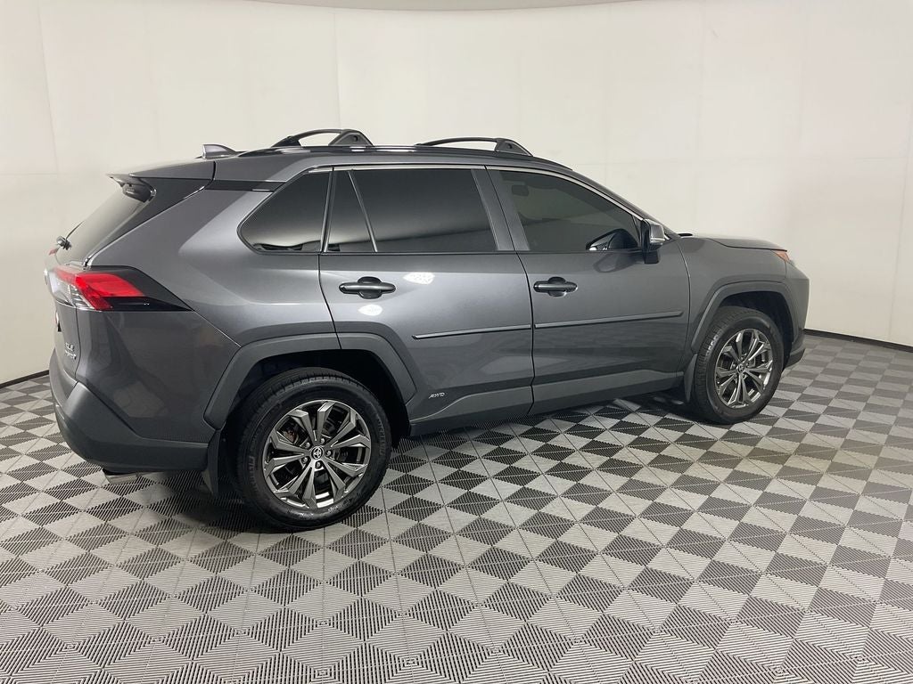 2022 Toyota RAV4 Hybrid XLE Premium