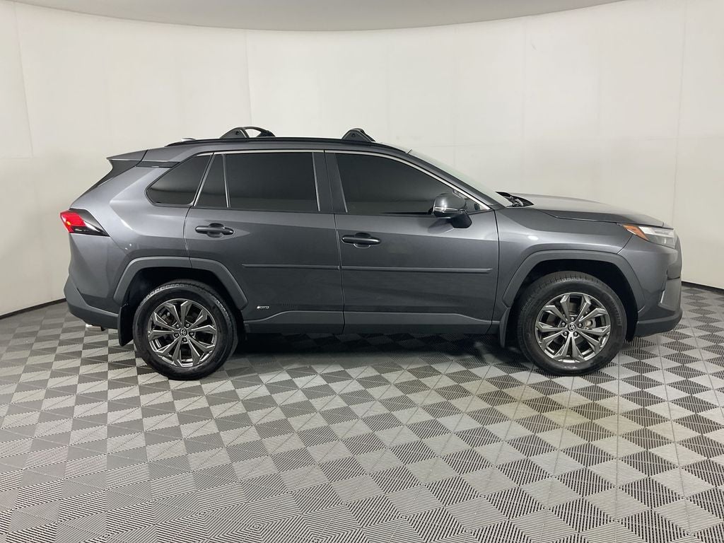 2022 Toyota RAV4 Hybrid XLE Premium