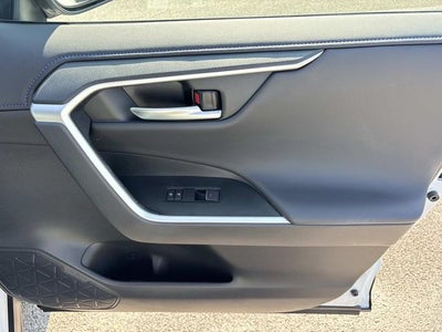 2025 Toyota RAV4 Hybrid XSE