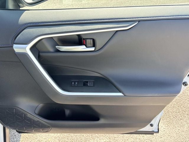 2025 Toyota RAV4 Hybrid XSE