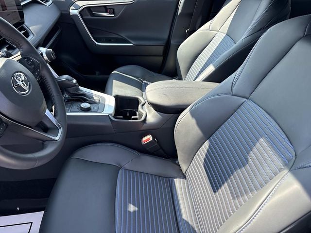 2025 Toyota RAV4 Hybrid XSE