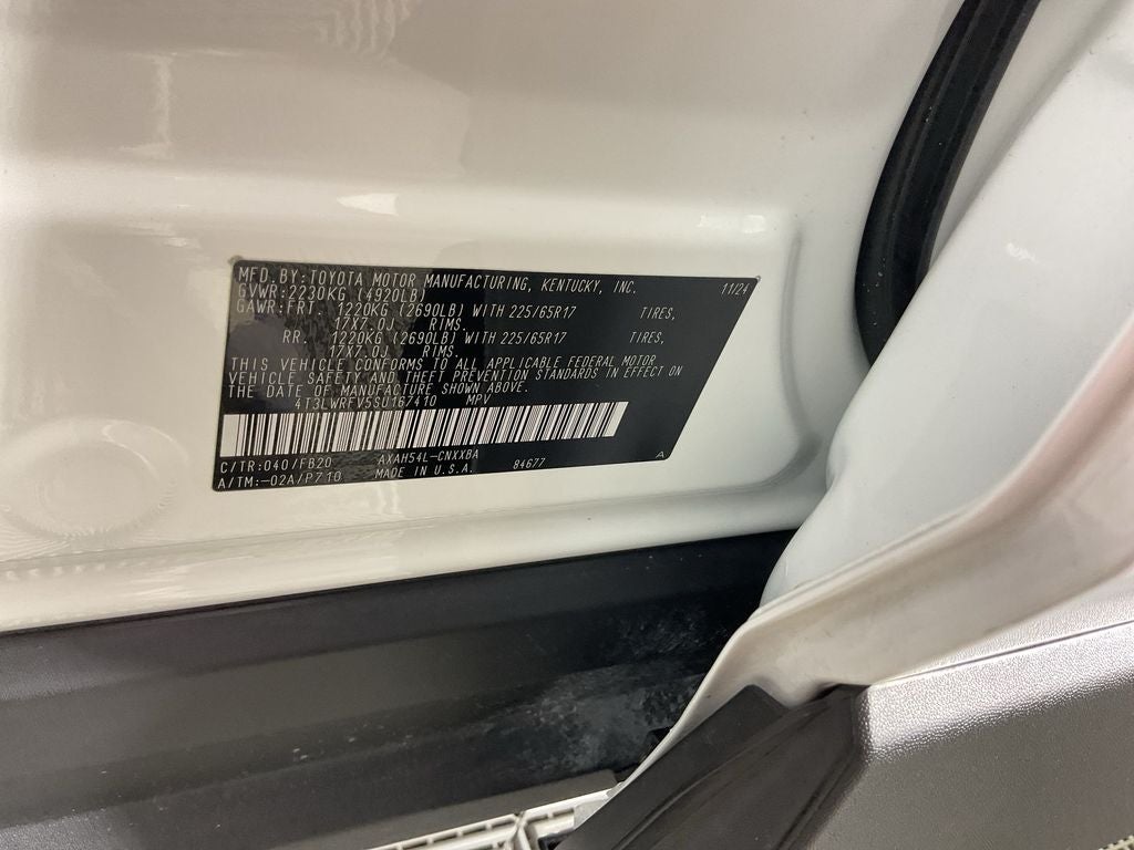 2025 Toyota RAV4 Hybrid LE