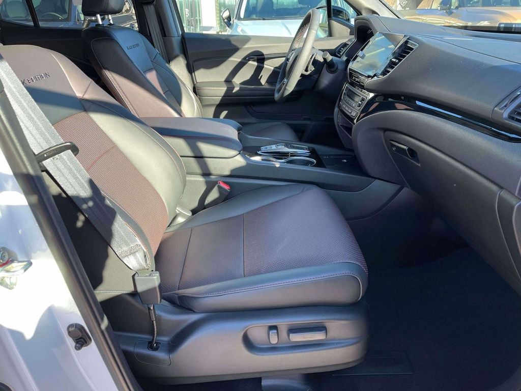 2025 Honda Ridgeline Black Edition