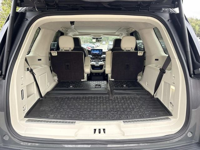 2022 Lincoln Navigator Black Label