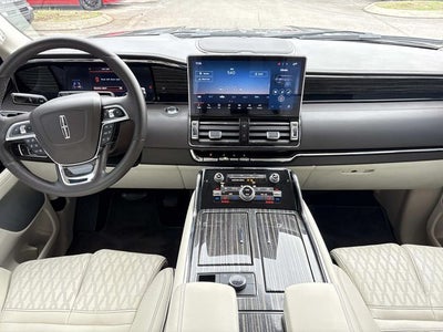 2022 Lincoln Navigator Black Label