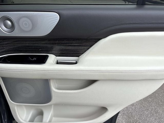 2022 Lincoln Navigator Black Label