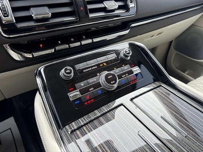 2022 Lincoln Navigator Black Label