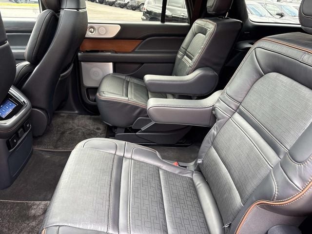 2024 Lincoln Navigator L Black Label