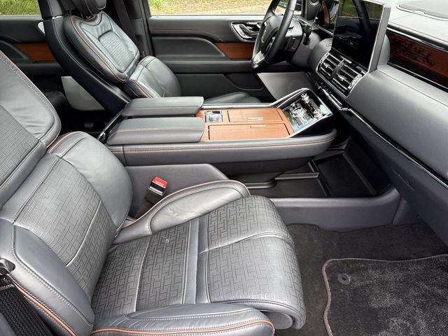 2024 Lincoln Navigator L Black Label