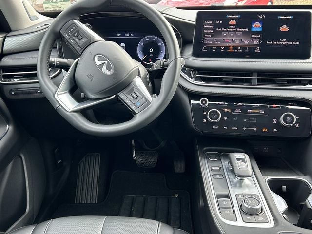 2025 INFINITI QX60 LUXE