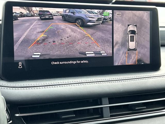 2025 INFINITI QX60 LUXE