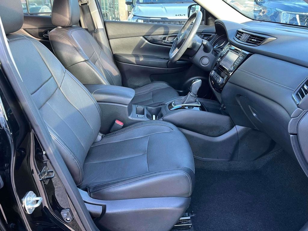 2017 Nissan Rogue SL