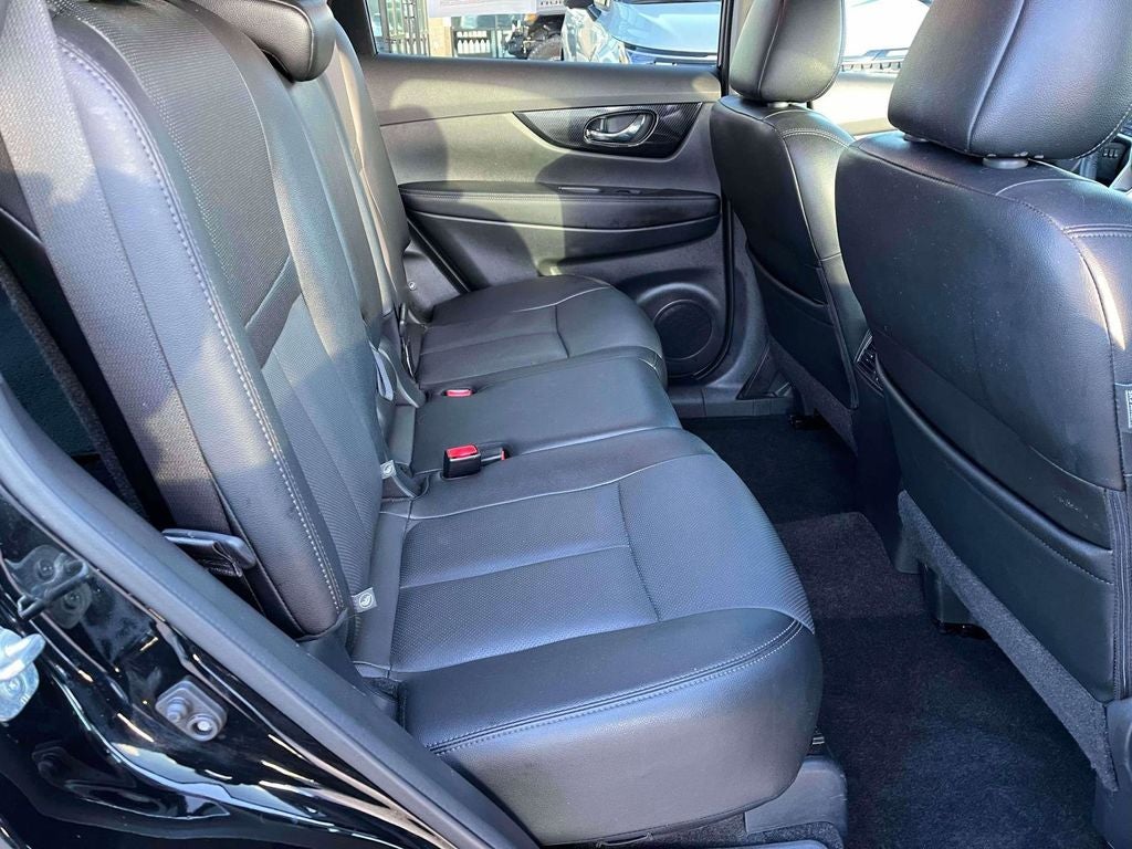 2017 Nissan Rogue SL