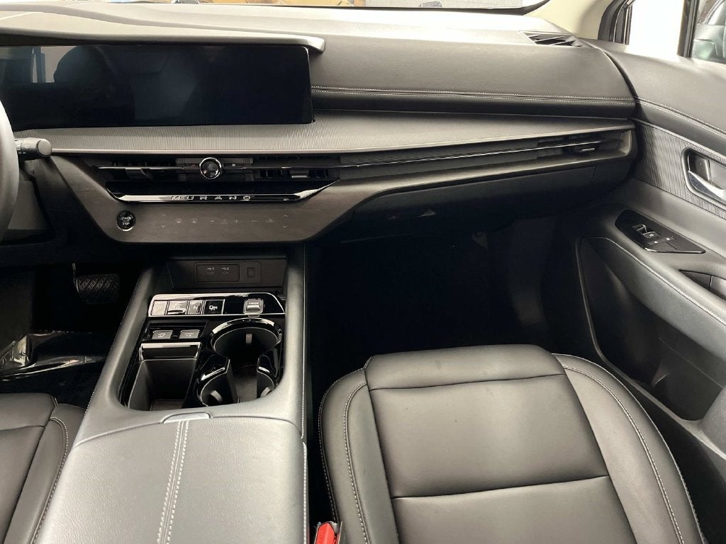 2025 Nissan Murano SV