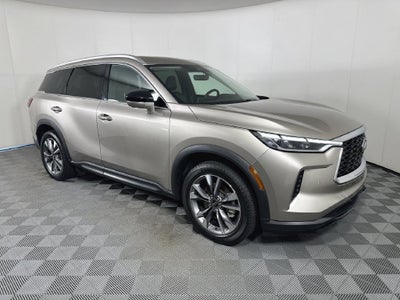2023 INFINITI QX60 LUXE