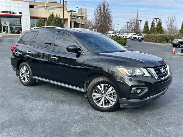2020 Nissan Pathfinder SV
