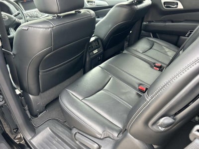 2017 Nissan Pathfinder SL