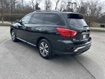 2017 Nissan Pathfinder SL