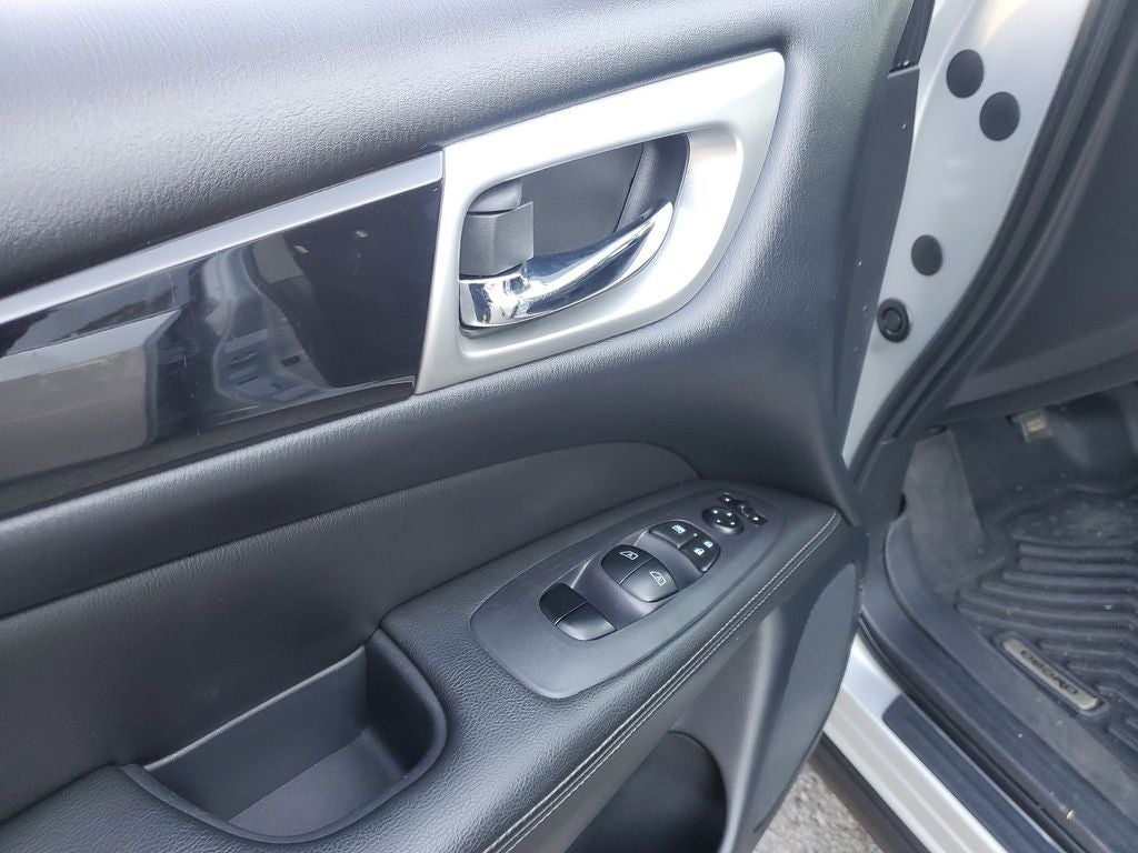 2019 Nissan Pathfinder SV