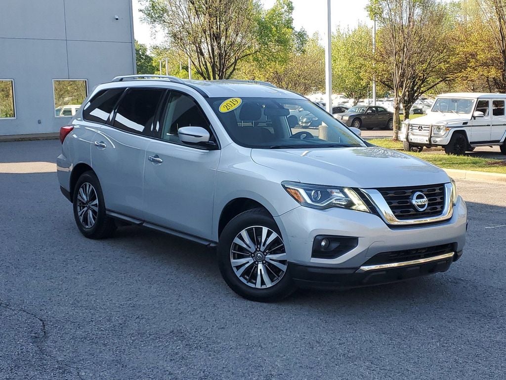 2019 Nissan Pathfinder SV