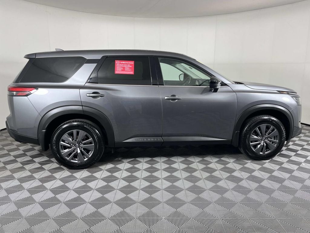 2023 Nissan Pathfinder S