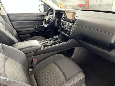2023 Nissan Pathfinder S