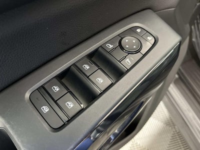 2023 Nissan Pathfinder S