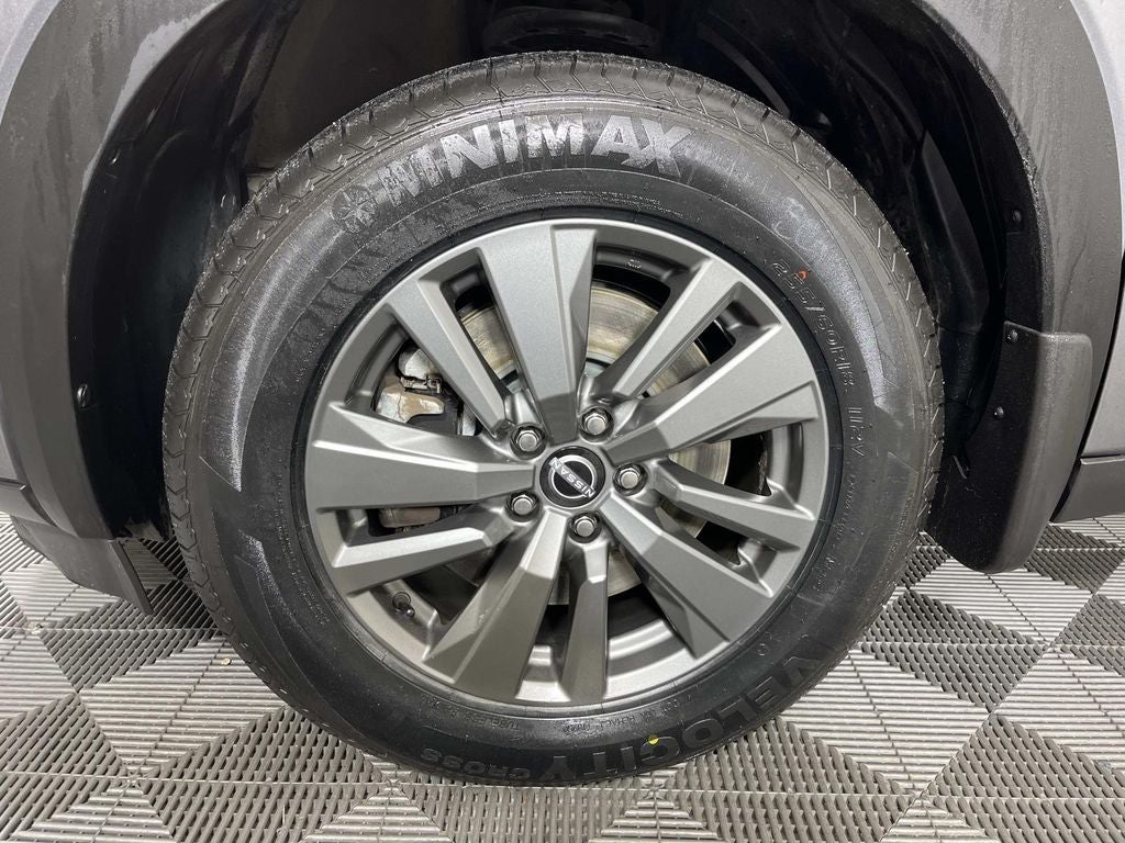 2023 Nissan Pathfinder S