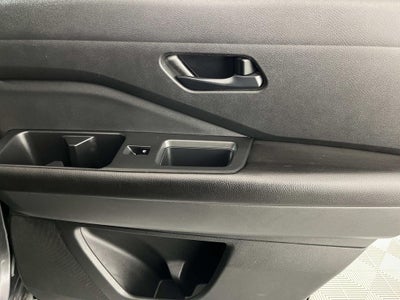 2023 Nissan Pathfinder S