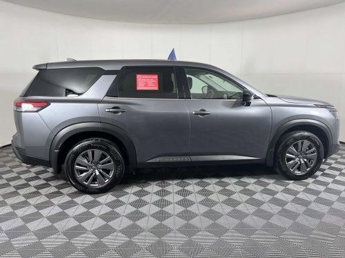 2025 Nissan Pathfinder S