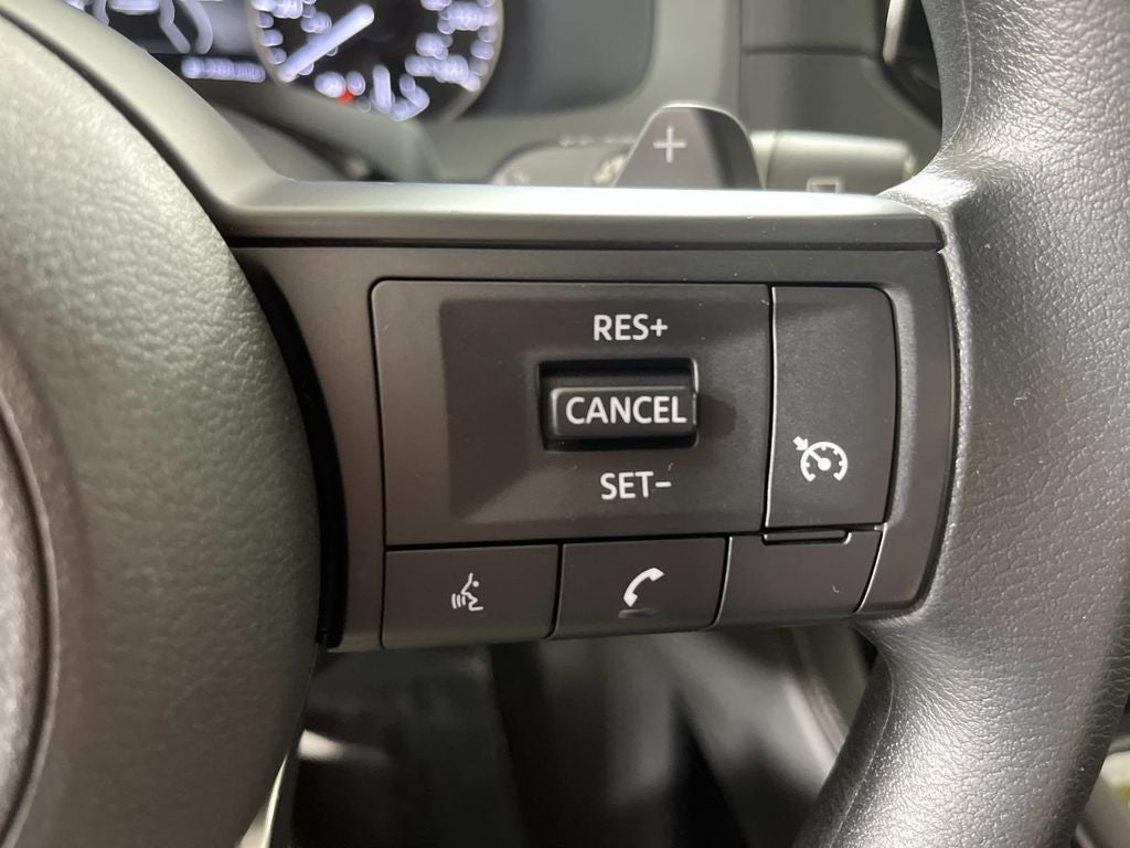 2025 Nissan Pathfinder S