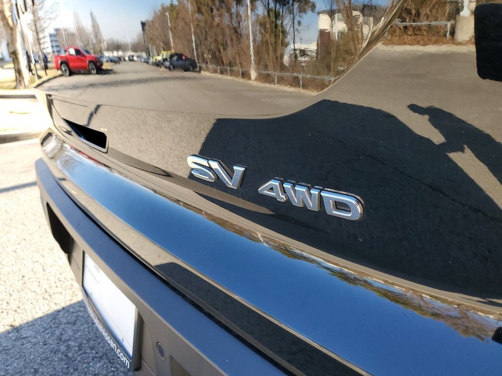 2024 Nissan Pathfinder SV