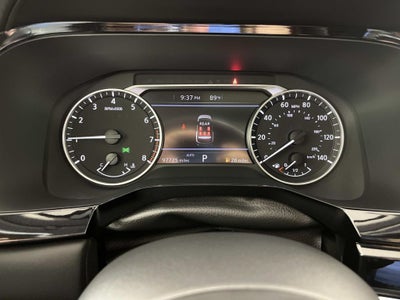 2024 Nissan Pathfinder SV