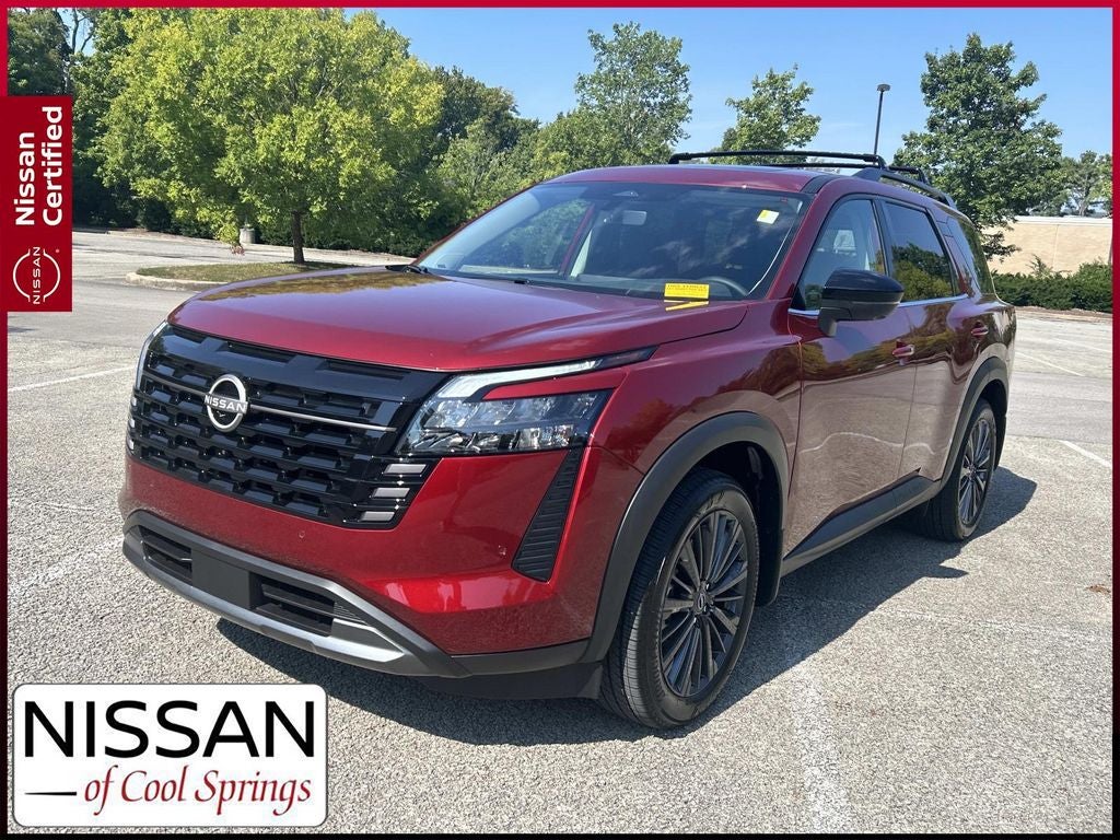 2026 Nissan Pathfinder SL