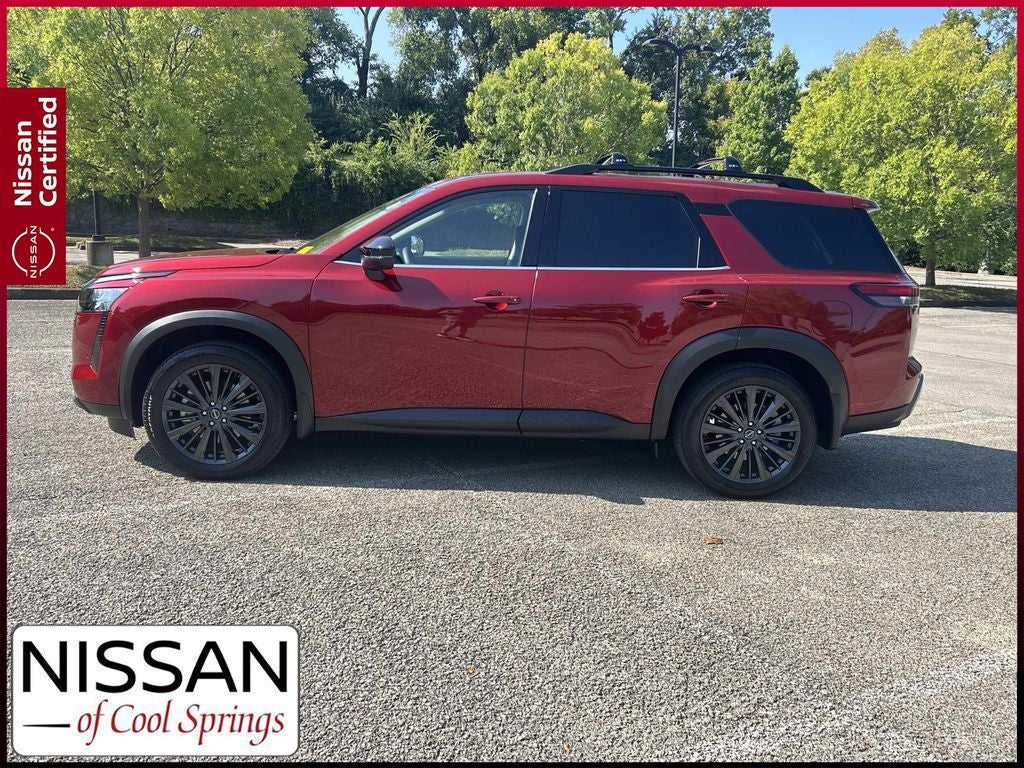 2026 Nissan Pathfinder SL