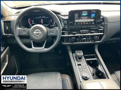 2024 Nissan Pathfinder Platinum