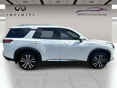 2025 Nissan Pathfinder Platinum