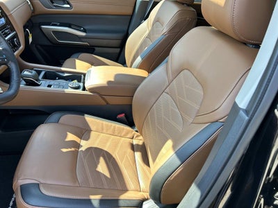 2023 Nissan Pathfinder Platinum