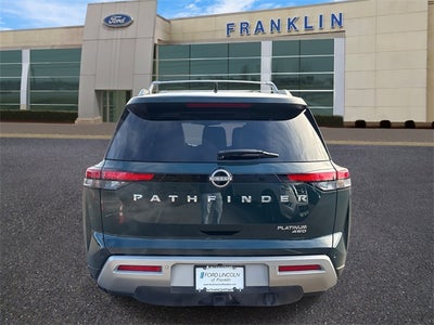 2024 Nissan Pathfinder Platinum