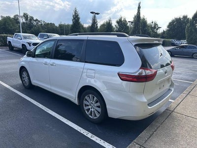 2017 Toyota Sienna XLE 7 Passenger