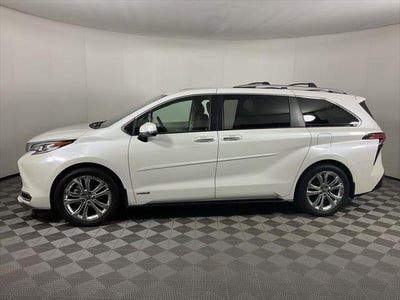 2021 Toyota Sienna Platinum 7 Passenger