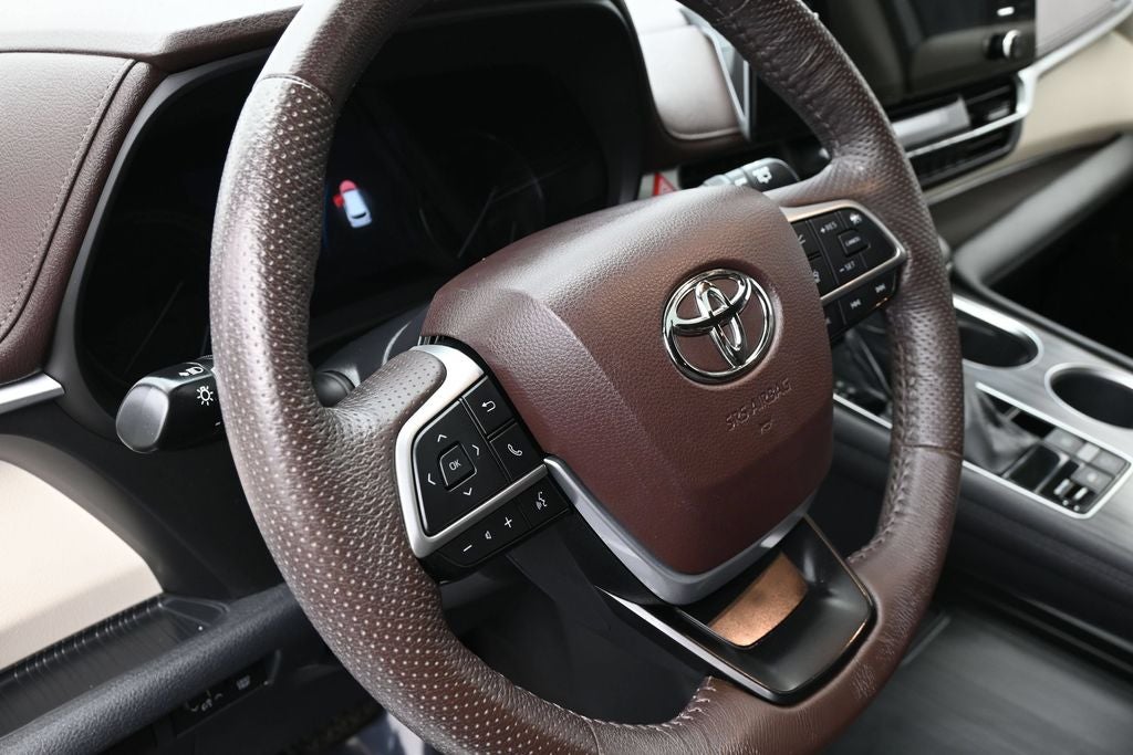 2021 Toyota Sienna Platinum 7 Passenger