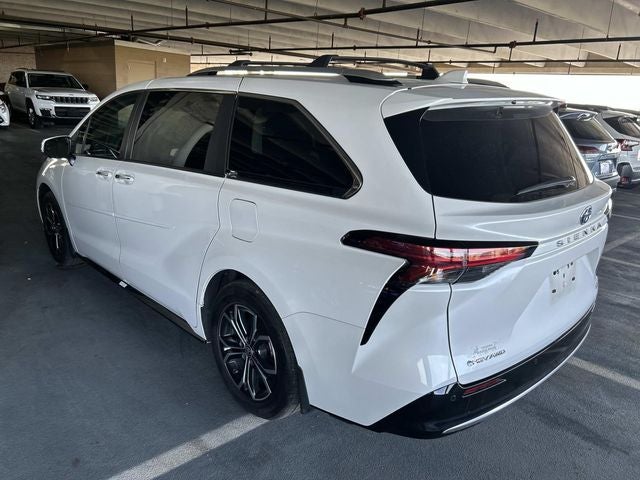 2025 Toyota Sienna Platinum 7 Passenger