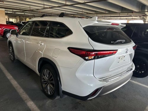 2022 Toyota Highlander Platinum