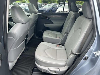 2021 Toyota Highlander Platinum